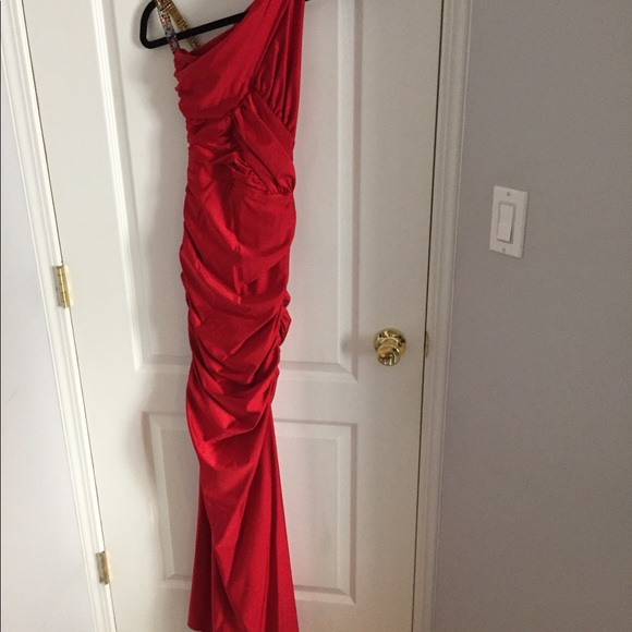 Evening gown - Picture 3 of 9